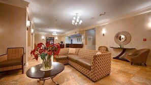 Lobby - Best Western Watertown Fort Drum (Watertown)