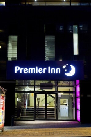 Exterior detail - Premier Inn Glasgow City Centre Buchanan Galleries Hotel (Glasgow)
