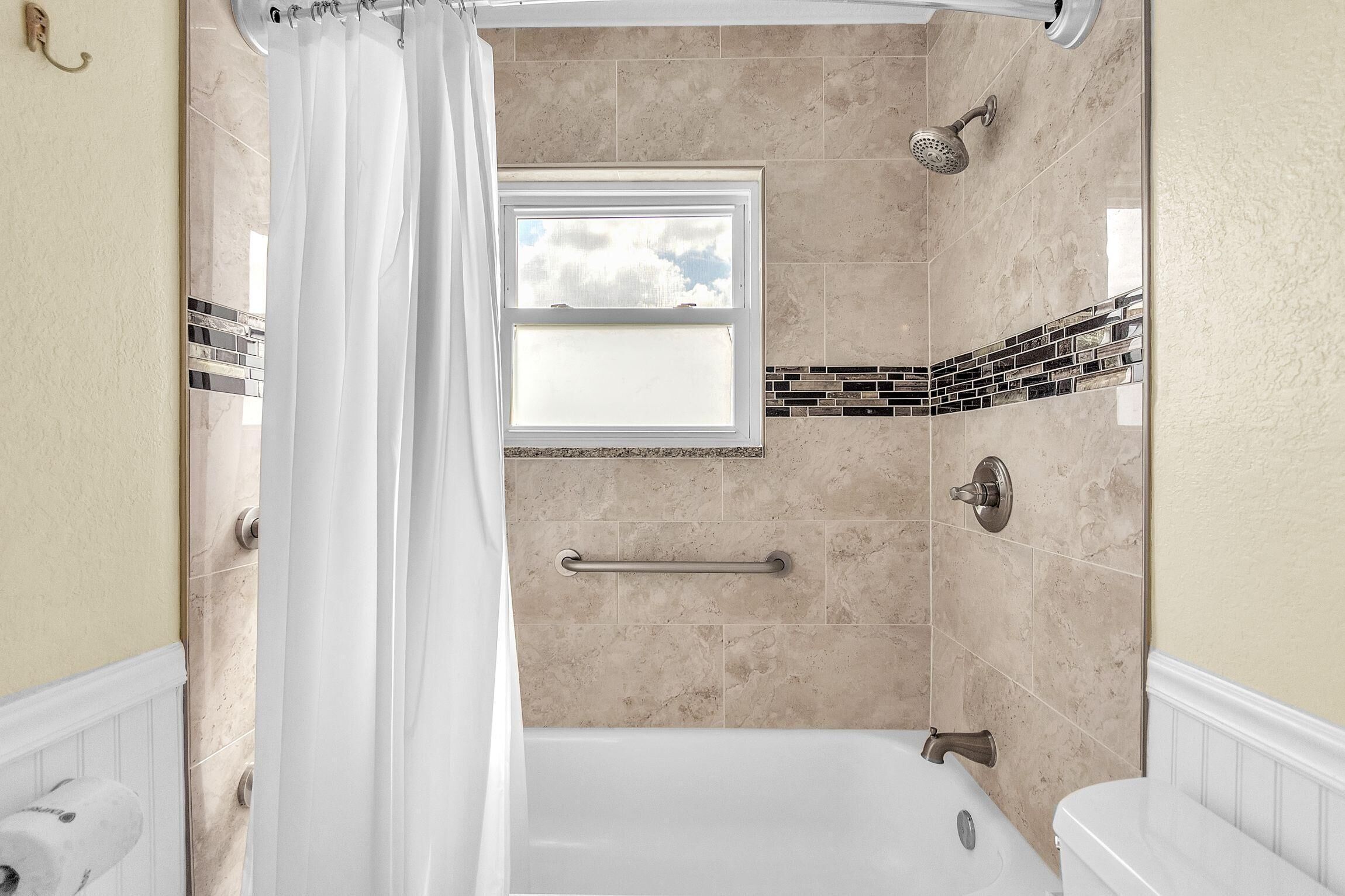 Villa, Multiple Beds (Bayview Villas 101) | Bathroom