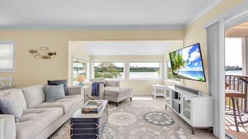 Villa, Multiple Beds (Bayview Villas 101) | Living area