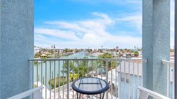 Condo, Multiple Beds (Skyline of Madeira 306) | Property grounds