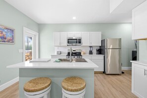 House, Multiple Beds (Lofty House) | Private kitchen - Lofty House (New Smyrna Beach)