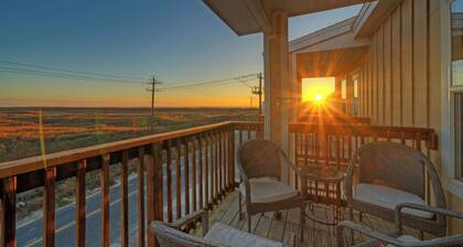 Ocean's 96 & Beautiful Place by Avantstay Sleeps 32, 2 Homes Heated Pool + Game Rooms + Balconies