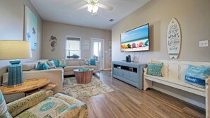 Interior - Ocean's 96 & Beautiful Place by Avantstay Sleeps 32, 2 Homes Heated Pool + Game Rooms + Balconies (Corpus Christi)