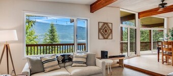 Lakeside 8-Bed Retreat | Game Room | Hot Springs