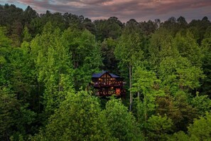 Exterior - Octagon Overlook | Sauna, Hot Tub, Fire Pit, Games (Gatlinburg)