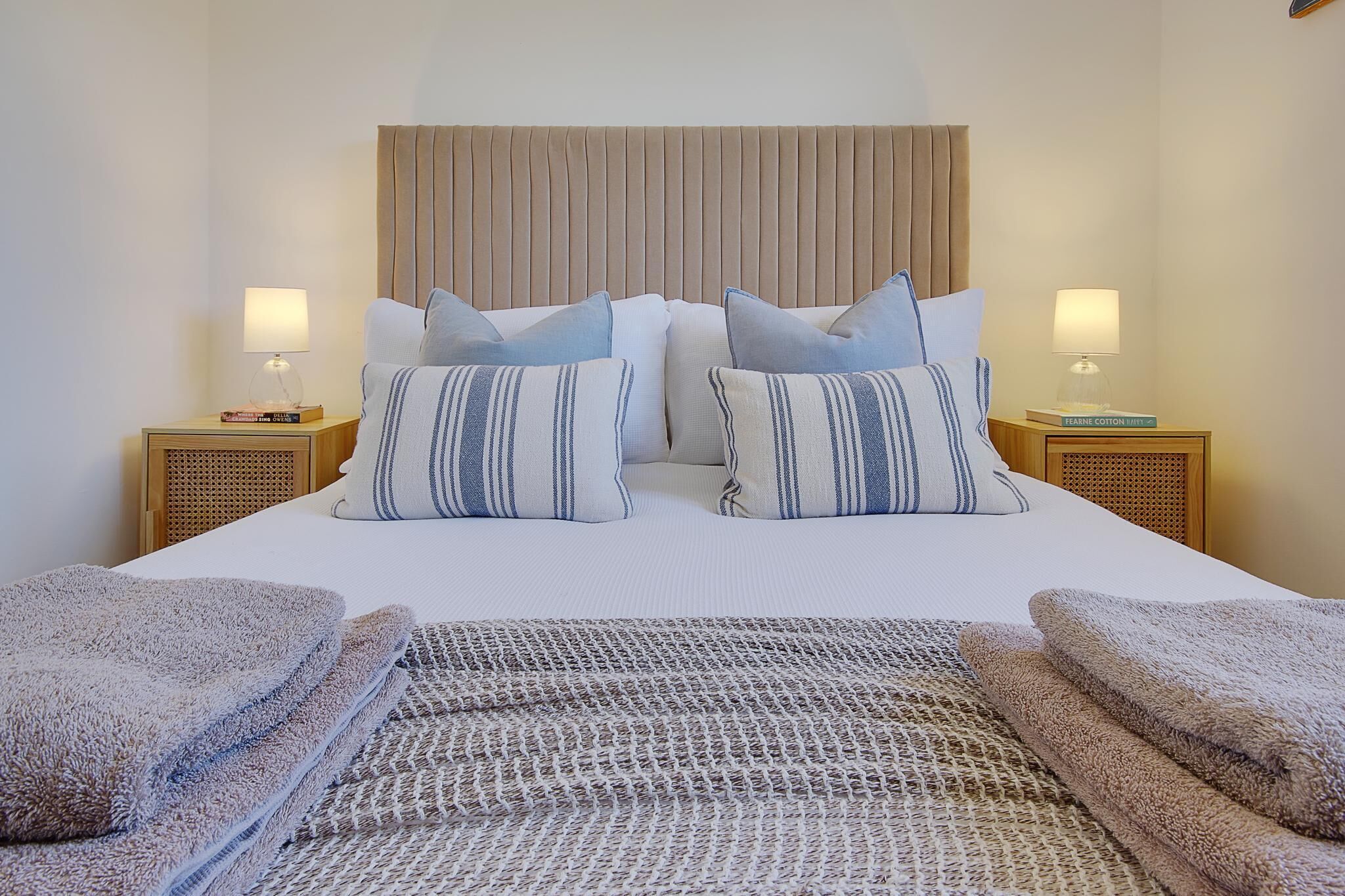 Iron/ironing board, travel cot, WiFi, bed sheets