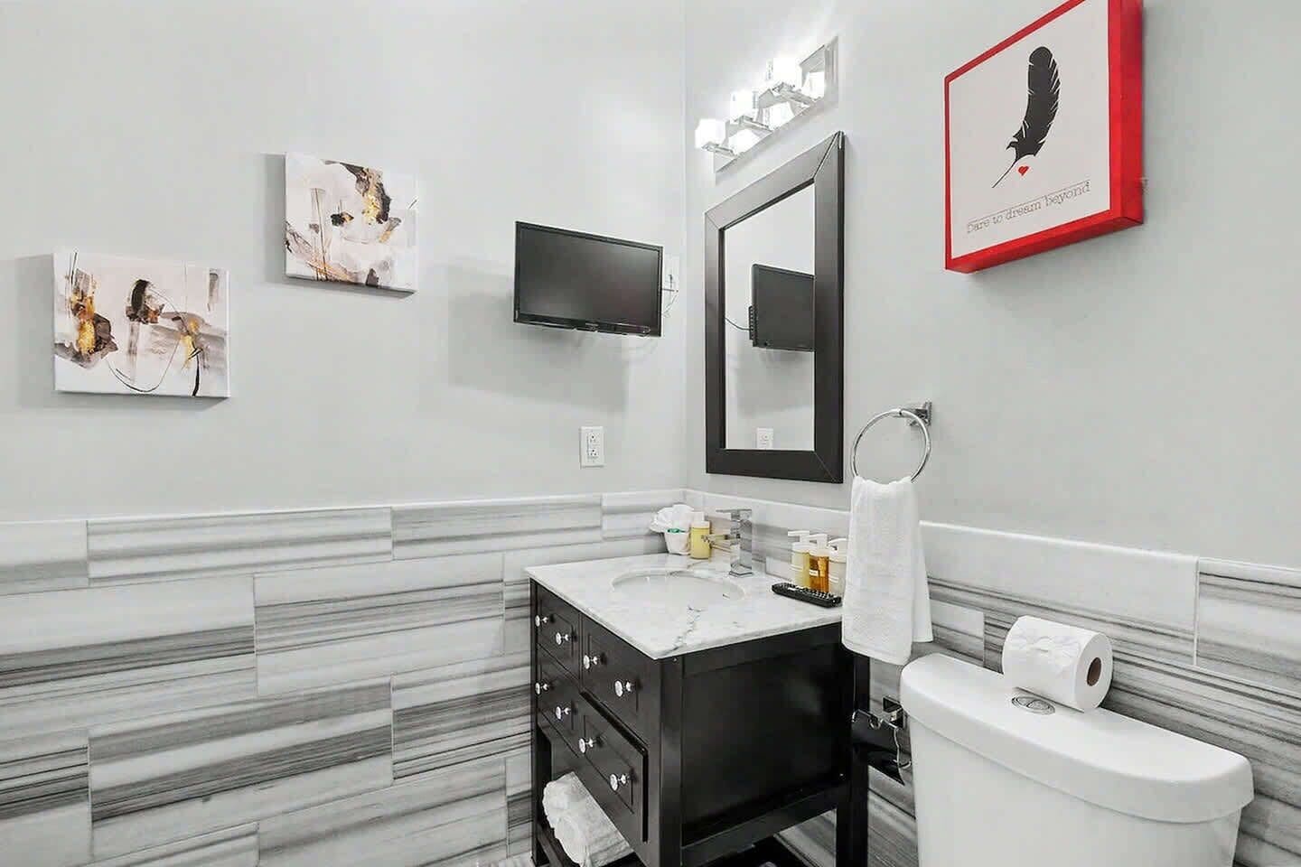 Full Bathroom