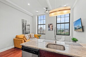 Interior - Sleek Modern 1BD | Near Liberty Bell | Sleeps 2 (Philadelphia)