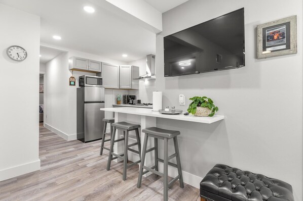 Private kitchen - Cota 2 bedroom stay (Del Valle)