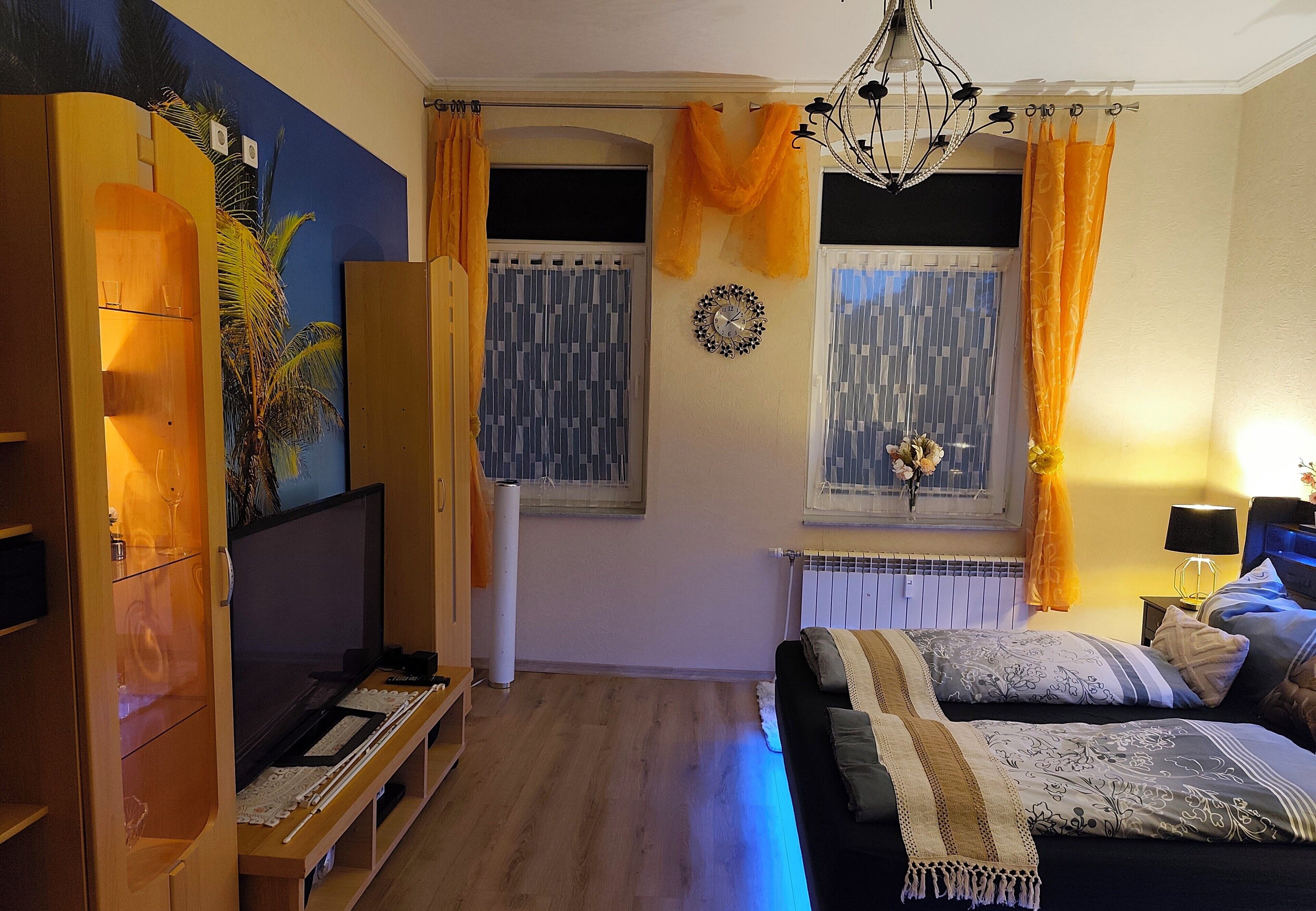 2 slaapkamers, een bureau, wifi, beddengoed