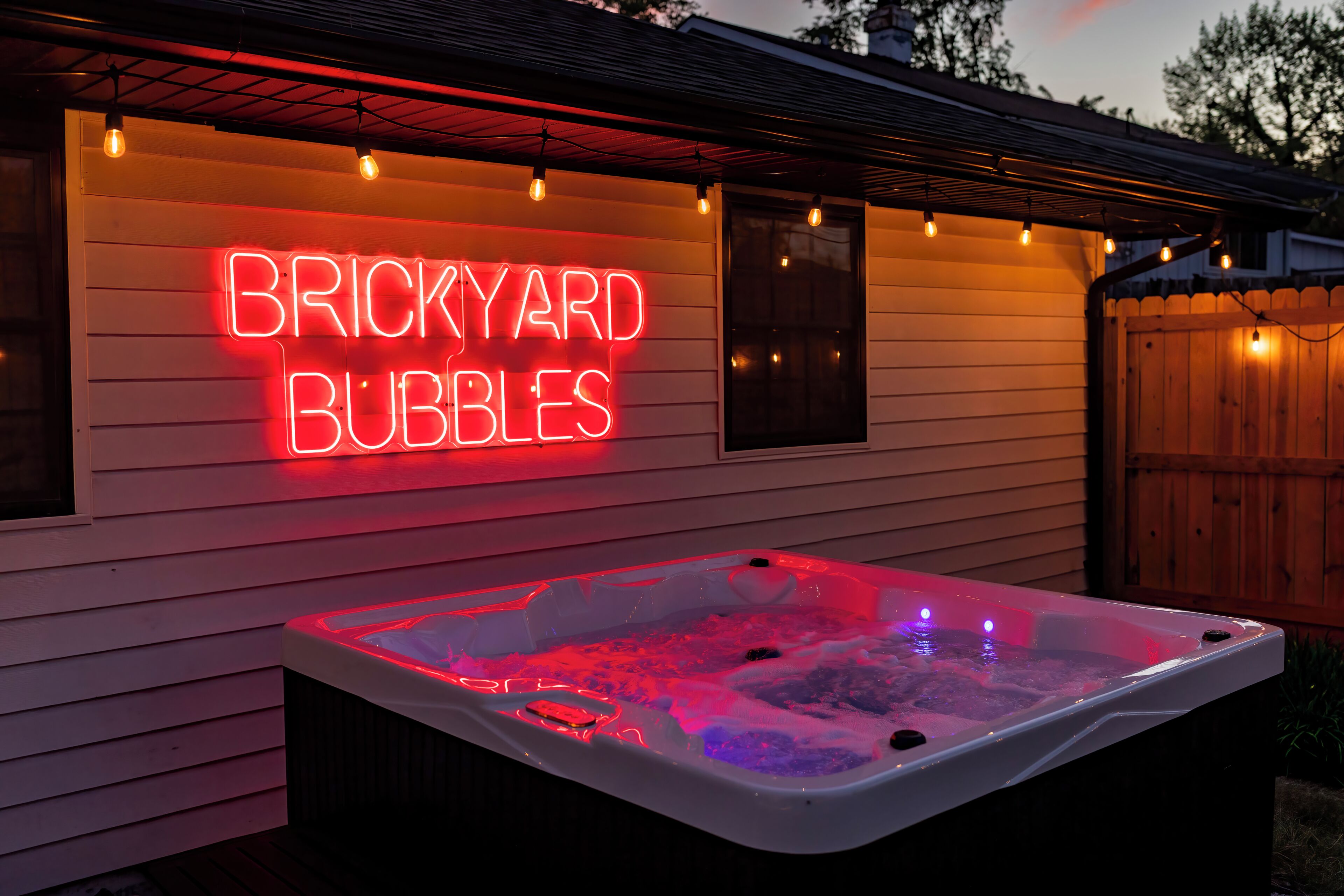 Outdoor spa tub