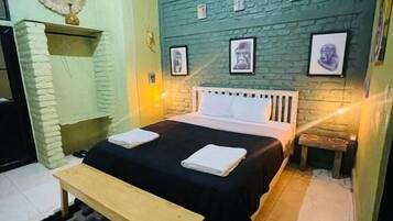 Comfort Double Room, Balcony | Iron/ironing board, free WiFi