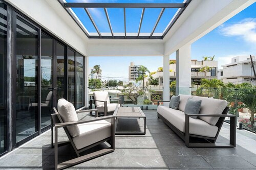 Modern Villa - Private Pool & Rooftop Terrace