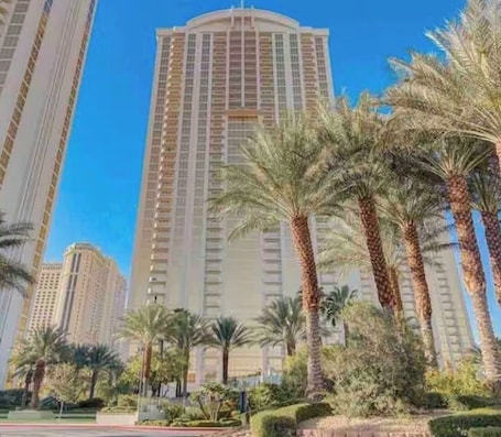 Las Vegas MGM Signature Suite
