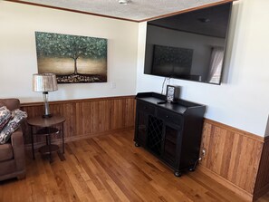 Interior - The Horizon House- Entire house only a few minutes away from downtown Brookville (Brookville)