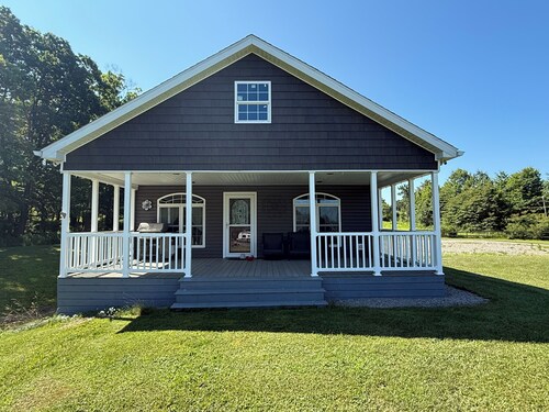The Horizon House- Entire house only a few minutes away from downtown Brookville