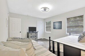 Iron/ironing board, travel crib, WiFi, bed sheets