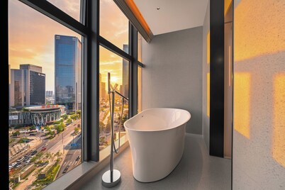 Four Points By Sheraton Guangzhou Changlong Wanbo Business District