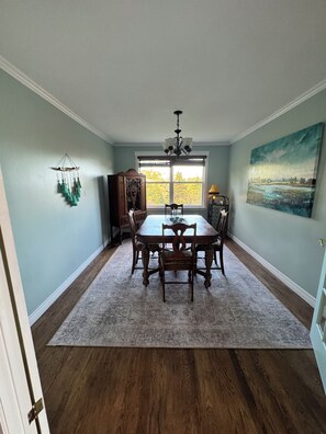 Dining - Stay on the Coast | Steps to EC Trails, Private Torbay Retreat | Family Friendly (Torbay)