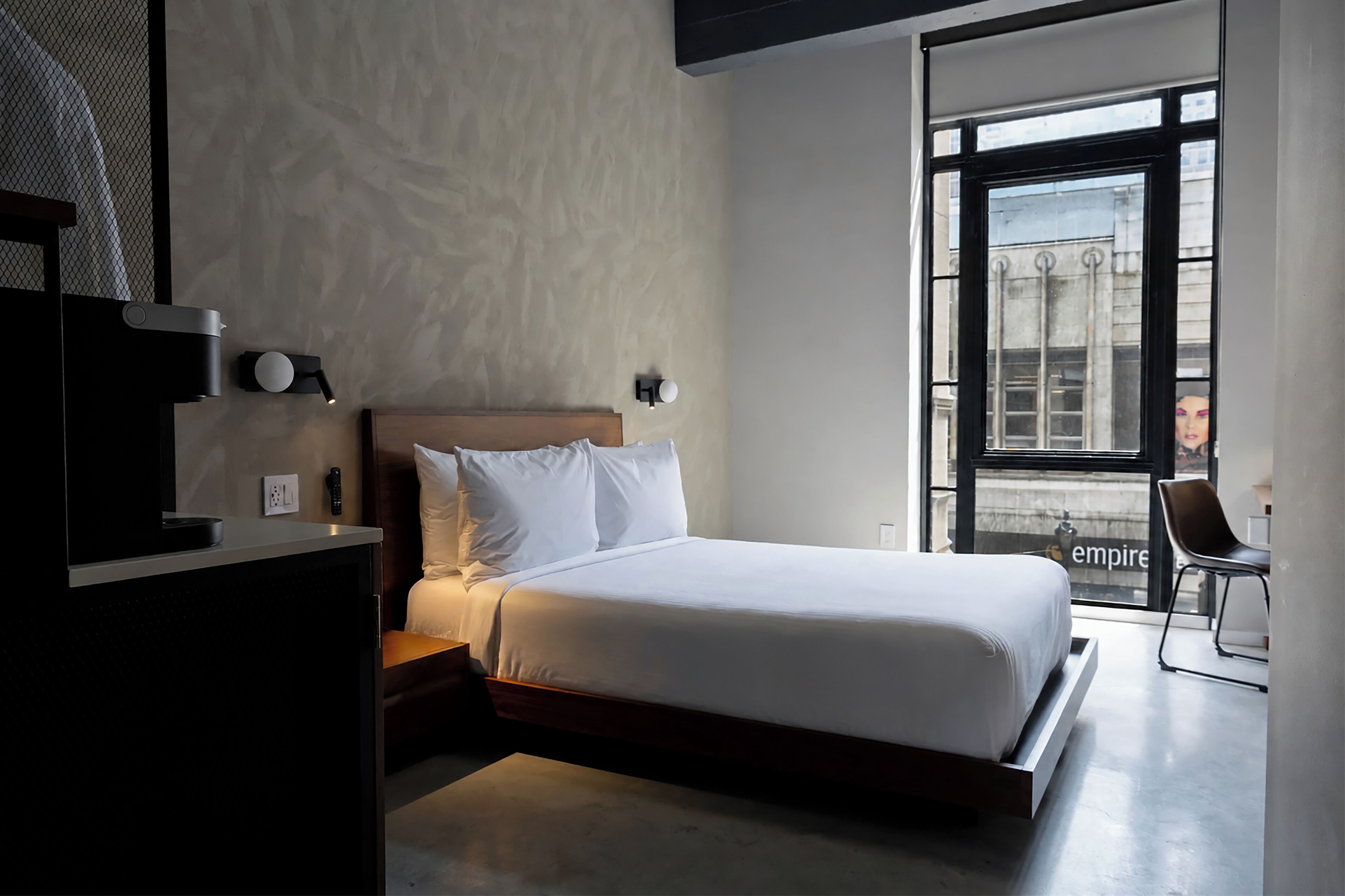 Chambre Ville, 1 grand lit, salle de bain privée, vue sur la ville | Vue sur la ville