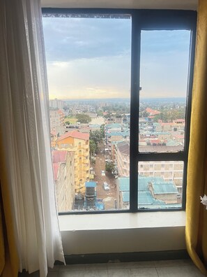 Interior - Cozy 1 bedroom haven by Thika Road Mall (TRM) with lift/ skyline views/gym/WiFi (Nairobi)