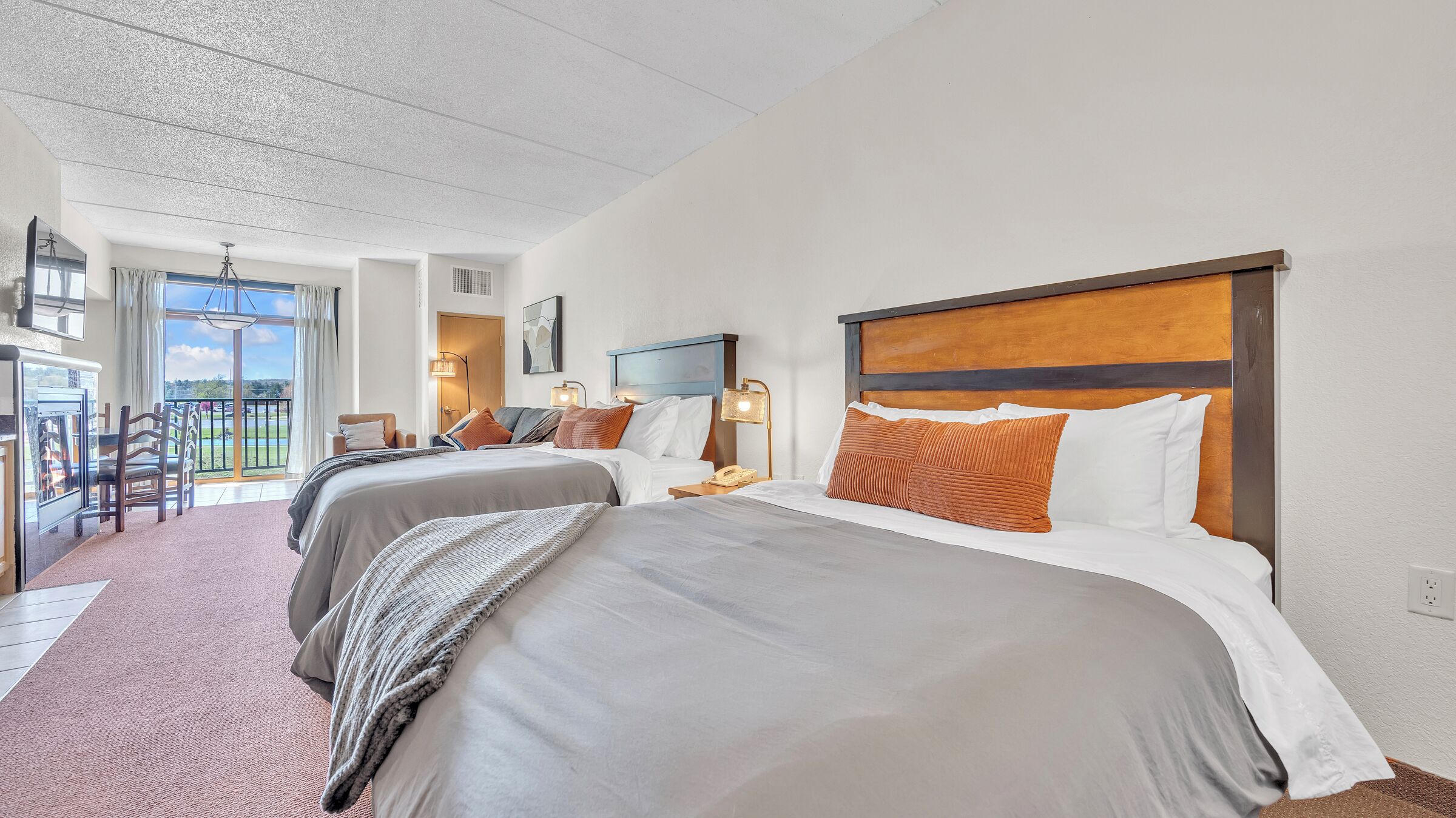 1 bedroom, bed sheets