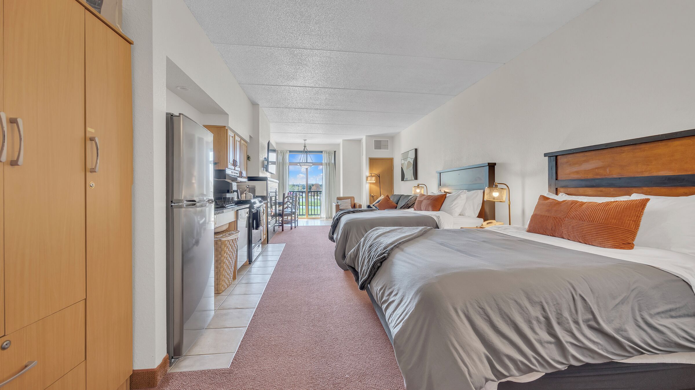 1 bedroom, bed sheets