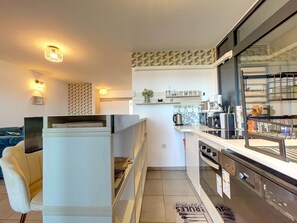 Fridge, microwave, oven, dishwasher - Rosa - Piscine - Patio (Saint-Leu)