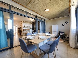 Dining - Rosa - Piscine - Patio (Saint-Leu)