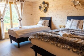 Room - Chalet du Silence - Panoramic lake view & exceptional design (Barésia-sur-l'Ain)