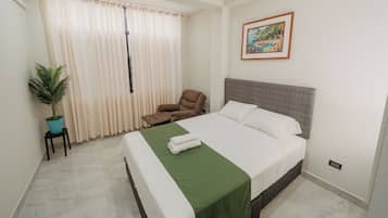 Iron/ironing board, internet, bed sheets