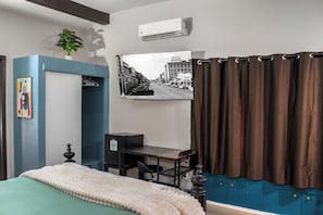 Desk, iron/ironing board, free WiFi, bed sheets