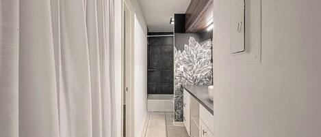Toallas y papel de baño