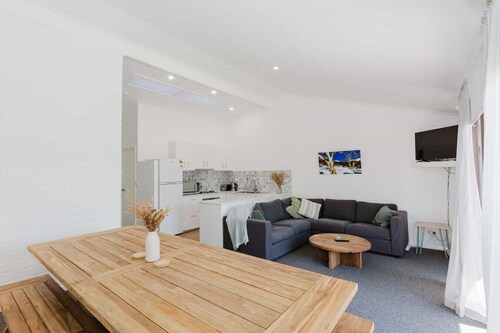 *New* Elevation 900 | Jindabyne | Spacious Alpine Stay