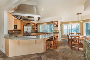 Fridge, microwave, oven, stovetop - View Forth— A Gardiner Beach Retreat (Sequim)
