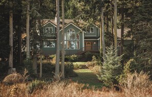 Exterior - View Forth— A Gardiner Beach Retreat (Sequim)