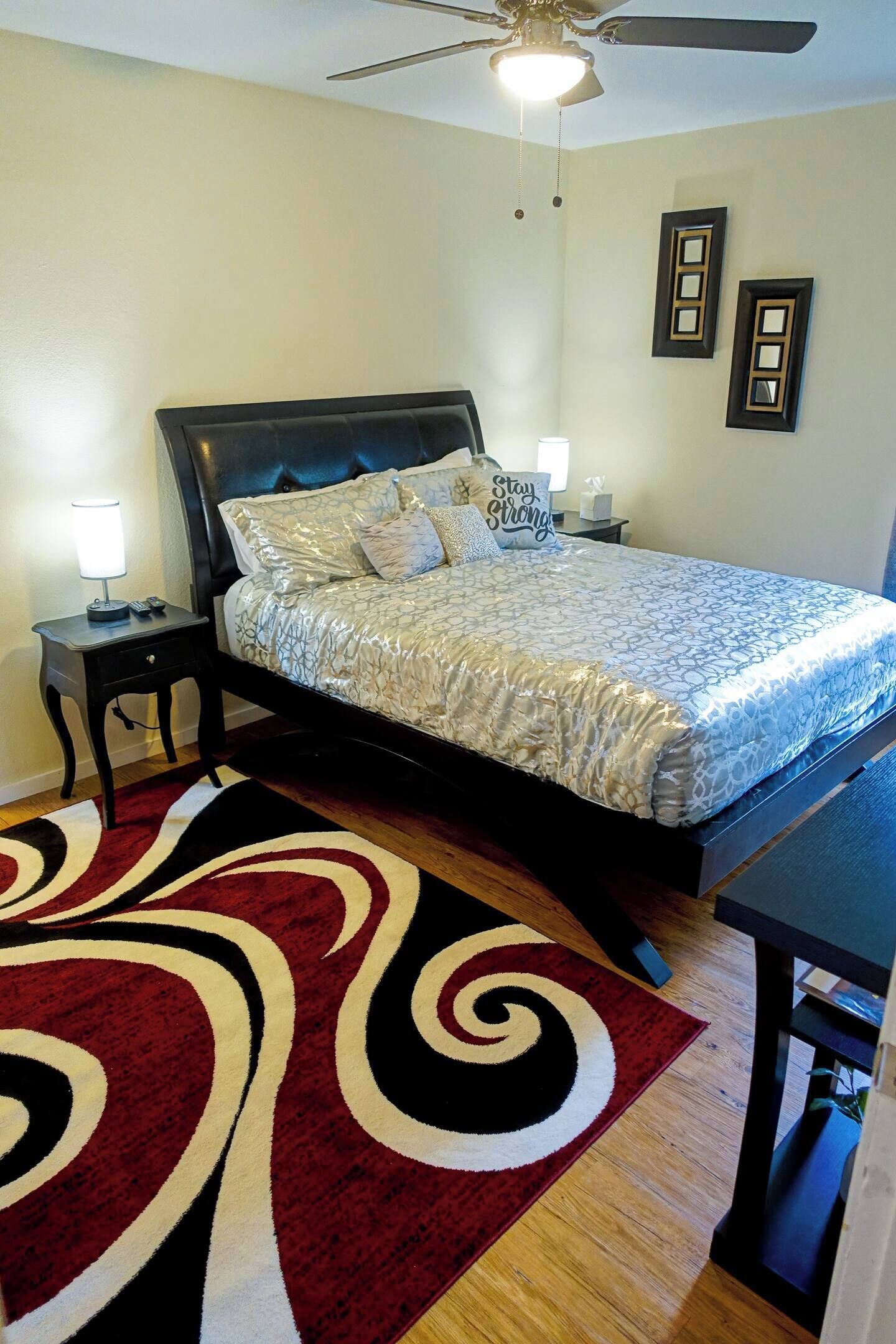 Iron/ironing board, WiFi, bed sheets