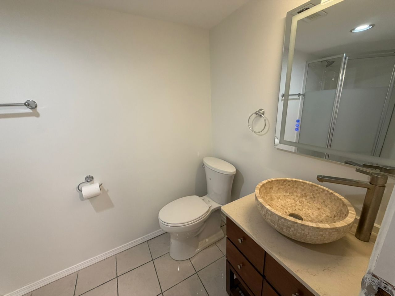 Handtücher, Seife, Toilettenpapier