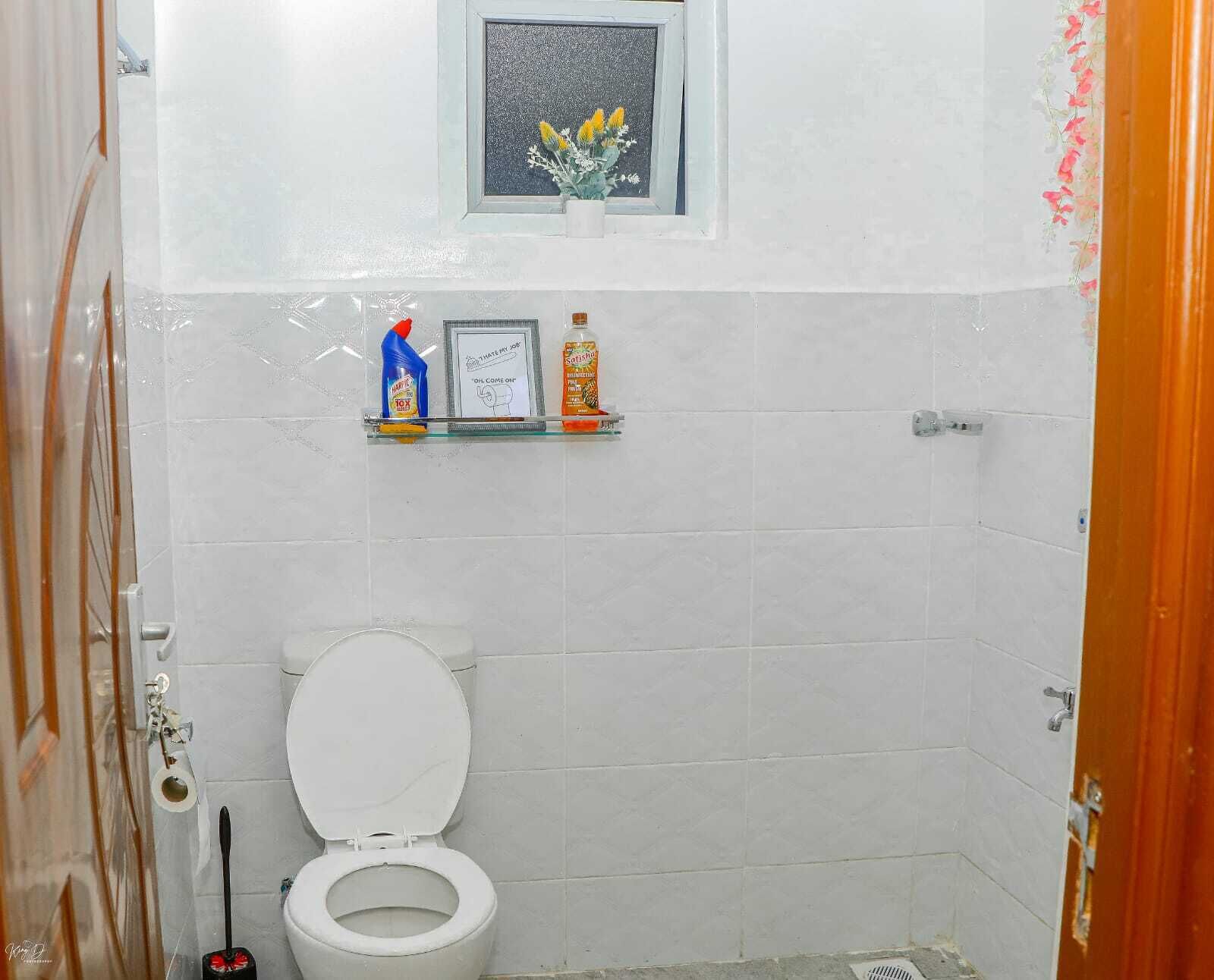 Handtücher, Seife, Toilettenpapier
