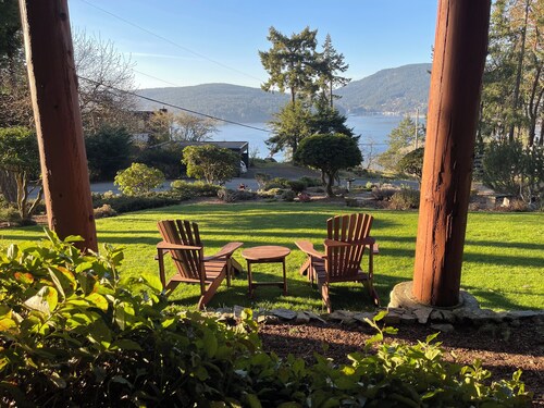 Bayview Place | Ocean View Log Retreat, Hot Tub