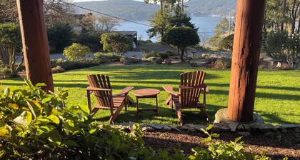 Bayview Place | Ocean View Log Retreat, Hot Tub