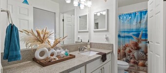 Relaxed Kaneohe Retreat | Carport, AC, W/D
