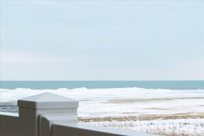 Property grounds - Dock and Dune Cottage (Norfolk County)