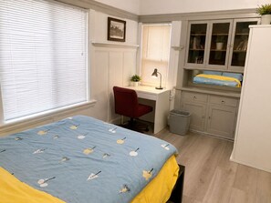 A bedroom with a bed, desk, chair, and built-in wardrobe. - Private Rooms Shared Bath UC Berkeley (Berkeley)