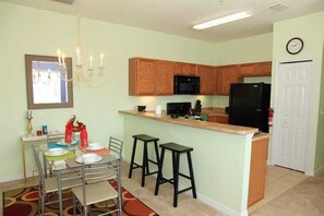 Dining - Blissful Disney Escape 2BR Minutes to Magic (Kissimmee)