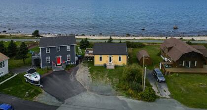 Golden Tide Cottage | 2 Bd, Panoramic Ocean Views