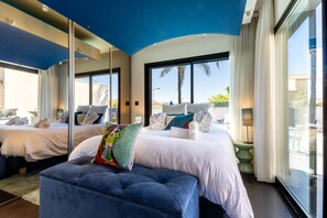 Room - La Badoumba · Heated Pool & Jacuzzi (Saleilles)