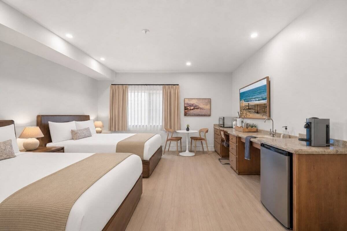 Desk, iron/ironing board, internet, bed sheets