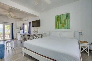 Room - Spacious 2BR/2BA | Pool, Laundry & Gated (Placencia)
